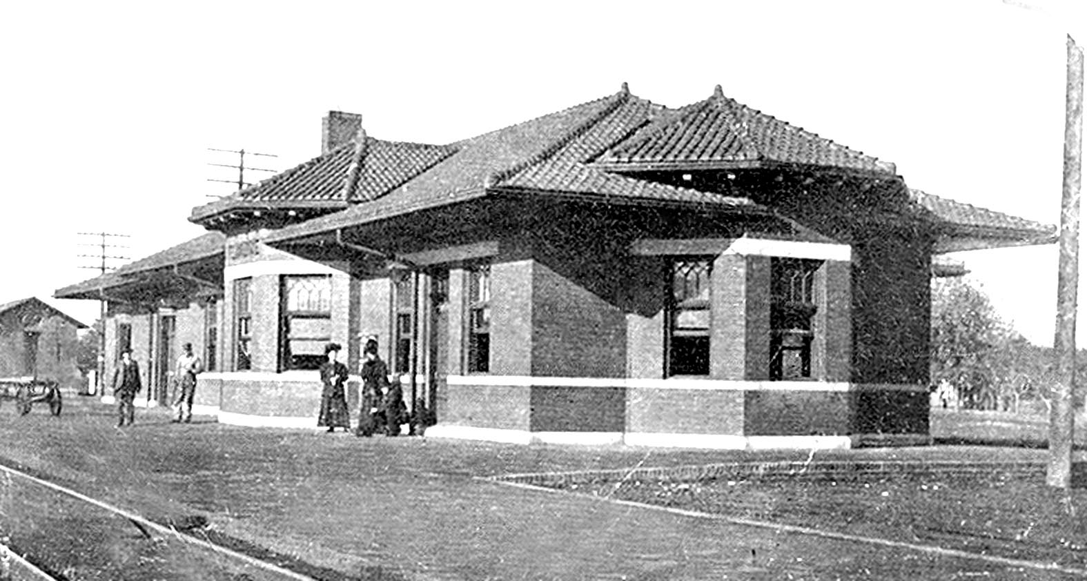 Picture of an Old Santa Fe Depot before 1904